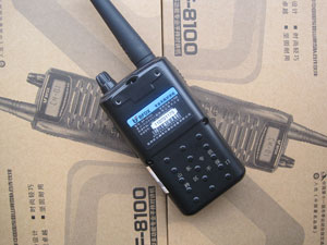 ����8100