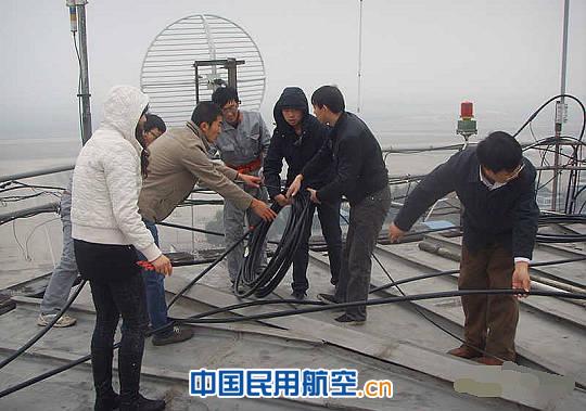 ������ꖙC������EADS TETRA���ּ�Ⱥͨ��ϵ�y
